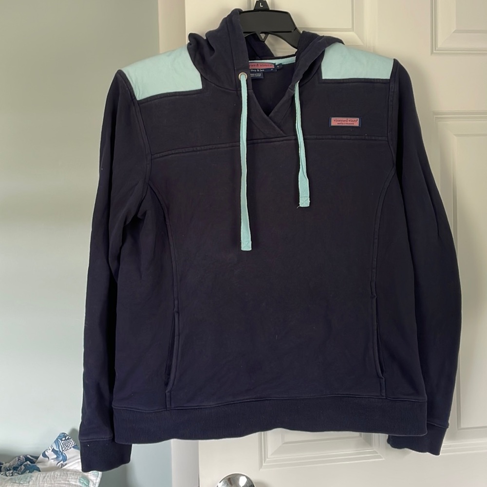 Vineyard vine Shep sweatshirt large navy blue and aqua